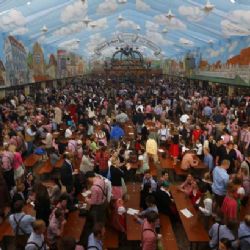 Pivo a toleranci! V Mnichově začal Oktoberfest