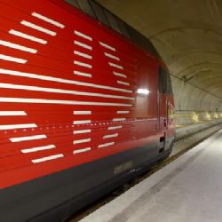 Po 17 letech stavby se pod Alpami otevře nejdelší tunel světa