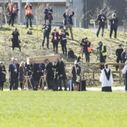 Po pěti stoletích ulehne Richard III. do královské hrobky