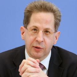 Podle expertů mezi migranty asi teroristé nejsou, hrozí ale jejich radikalizace
