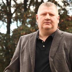 Policie stíhá organizovanou skupinu s Rittigem a Dvořákem kvůli zakázkám DPP