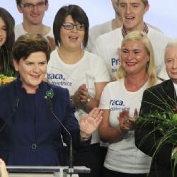 Polští konzervativci slaví, mají šanci na parlamentní většinu