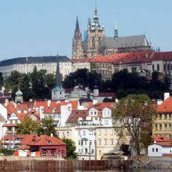Prahu v žebříčku nejbohatších regionů Evropy porazila Bratislava