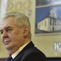 Prezident Zeman: Kolem výroku o kalašnikovu se strhla hysterie