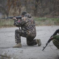 
Při boji na doněckém letišti padli tři vojáci a čtrnáct povstalců
