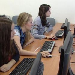 Při testování deváťáci odpovídají bez obav, známku ale dostanou