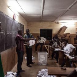 Příslib stability? Nového prezidenta Burkina Fasu vynesly k moci volby, nikoliv násilí