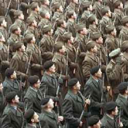 Propaganda v uniformě. Českoslovenští vojáci s Ruskem proti Západu a uprchlíkům