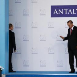 Putin po měsících hovořil s Erdoganem, chce normalizovat vztahy