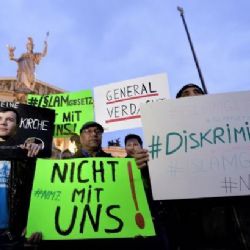 Rakouští muslimové se bouří - s penězi ze zahraničí mají utrum