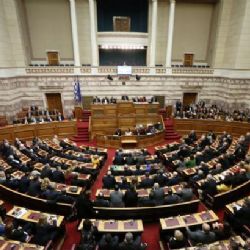 
Řecko míří k předčasným volbám, parlament nezvolil prezidenta
