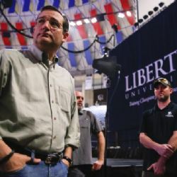 Republikán Cruz jako první potvrdil prezidentskou kandidaturu