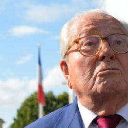 Rozchod otce s politickým dítětem dokonán: Národní fronta vyloučila Le Pena