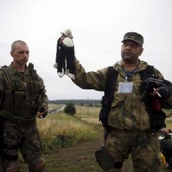 Rusko, povstalci, Ukrajinci? Viník tragédie MH17 stále oficiálně neznámý