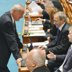 Senátoři chtěli rokovat o americkém konvoji. Žádná debata ale nakonec nebyla