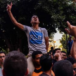 Sísí odevzdal strategické ostrovy Saúdům, stovky demonstrantů rozháněla policie