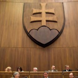 Slovenské zákony proti terorismu budou platit, prezidentské veto padlo