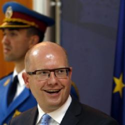 Sobotka: Česko je solidární, Brusel ho k tomu nutit nemusí