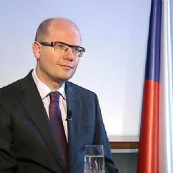 Sobotka jede do Koreje povzbuzovat zájem o rozšíření českého jádra