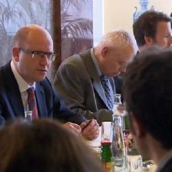 Sobotka poděkoval dobrovolníkům, kteří pomáhali uprchlíkům přímo v táborech