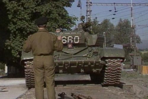 Foto: Sovětští vojáci za sebou v Československu nechali 402 mrtvých