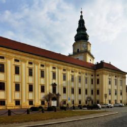 Stát vrací církvi zámek v Kroměříži