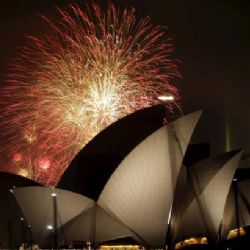 Svět vítá nový rok, mezi prvními odpálily ohňostroj Austrálie a Nový Zéland