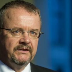 Ťok slíbil dálnici na Vídeň i miliardy na okresní silnice