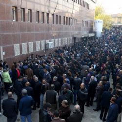Turecký právník podporující kurdské rebely byl zastřelen. Do ulic Ankary vyšly tisíce lidí