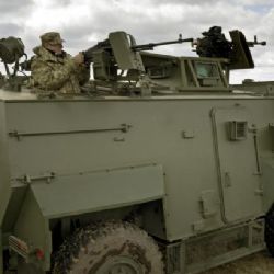USA kromě moderních zbraní posílají na Ukrajinu i harampádí