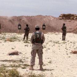 USA připravují rebely na ofenzivu v Rakká, Iráčané chtějí osvobodit Fallúdžu