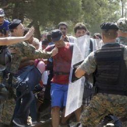 „Uzavřete vnější hranice EU,“ zní od politických špiček