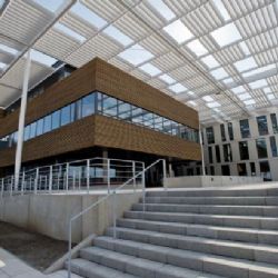 V nejdražším vědeckém centru v ČR začíná výzkum, laser ale ještě není