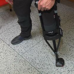 Váleční veteráni testují díky Regimu novou speciální berli