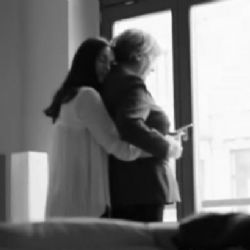 Video s lesbičkou Merkelovou spustilo poprask