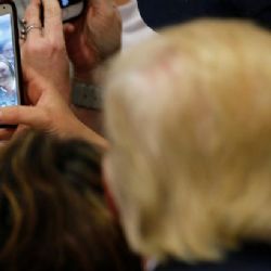 Vítězství bez soupeře: Trump opanoval primárky ve státě Washington