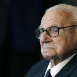 Vlak odjel naposled. Zemřel Nicholas Winton