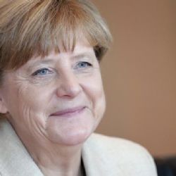 „Vlastizrádkyně“ Merkelová: Na kancléřku přišly kvůli uprchlíkům stovky trestních oznámení