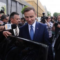 Všechny hlasy sečteny: Polsko je rozdělené skoro půl na půl