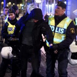 Vypadal jako migrant, tak ho napadli. Ve Švédsku se množí útoky proti cizincům