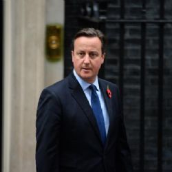 Z čísla 10 na Hrad: David Cameron přilétá za Sobotkou a Zemanem