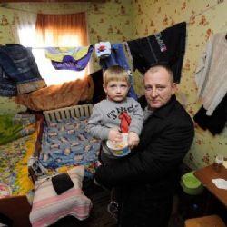 Z Ukrajiny uprchl skoro milion lidí, většina skončila v Rusku