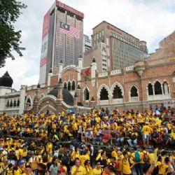 Za čistou Malajsii. V Kuala Lumpuru trvají masové protesty proti premiérovi