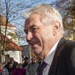 Zeman k Sobotkovi: Čas ukáže, kdo má ohledně migrace pravdu