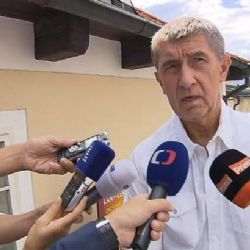 Zeman podpořil Babišův návrh rozpočtu