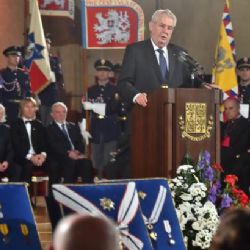 Zeman vyznamenal letce RAF i žďárského studenta