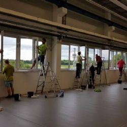 Sháníte firmu na vyčištění opláštění a prosklení budov? Pomůžeme vám!