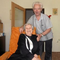 Paní Jiřinka má za souseda bratra