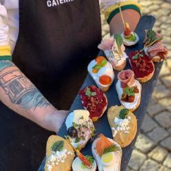 Potřebujete zajistit profesionální catering pro akci v Plzeňském kraji? Žádný problém!