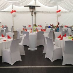 Svatební stany včetně zajištění cateringu